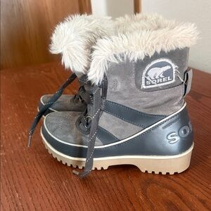 Sorel Charcoal and Black Faux Fur Boots